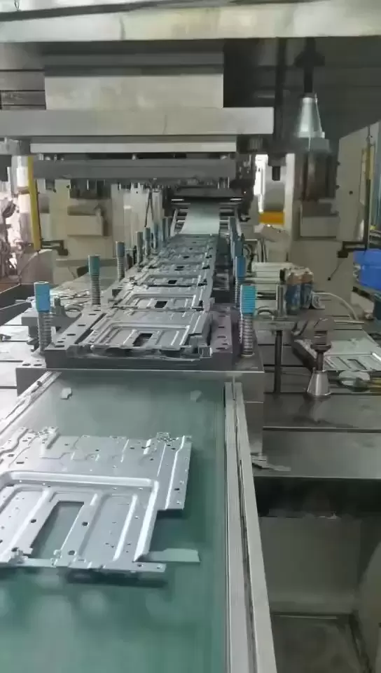 Estampage progressif