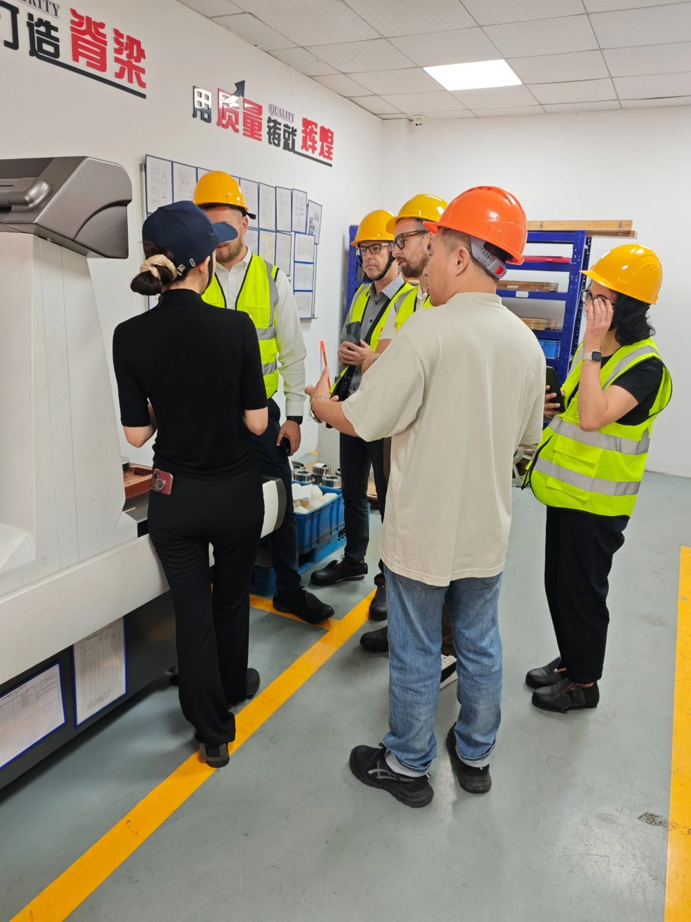 L'équipe TORSUS de Slovaquie visite Hehua Machinery L'équipe TORSUS de Slovaquie visite Hehua Machinery