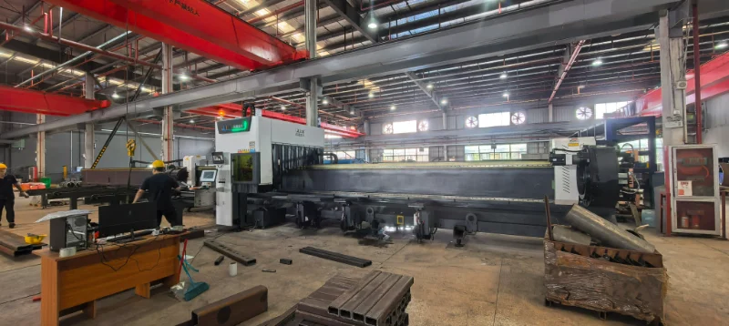 Fabrication et soudage de charpentes métalliques pour équipements d'automatisation non standards